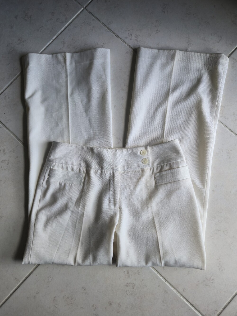 Rafaella Women's Cream Wide-Leg Dress Pants. Size 6